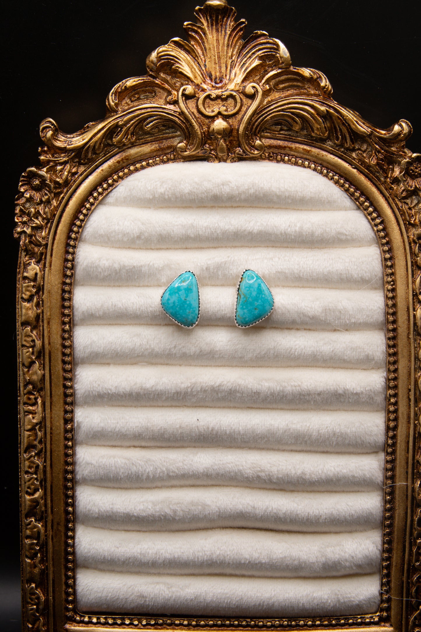 Small Sonoran studs