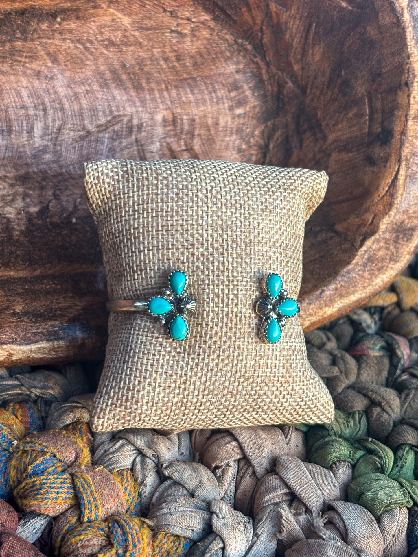 Kingman 6 Stone Cuff