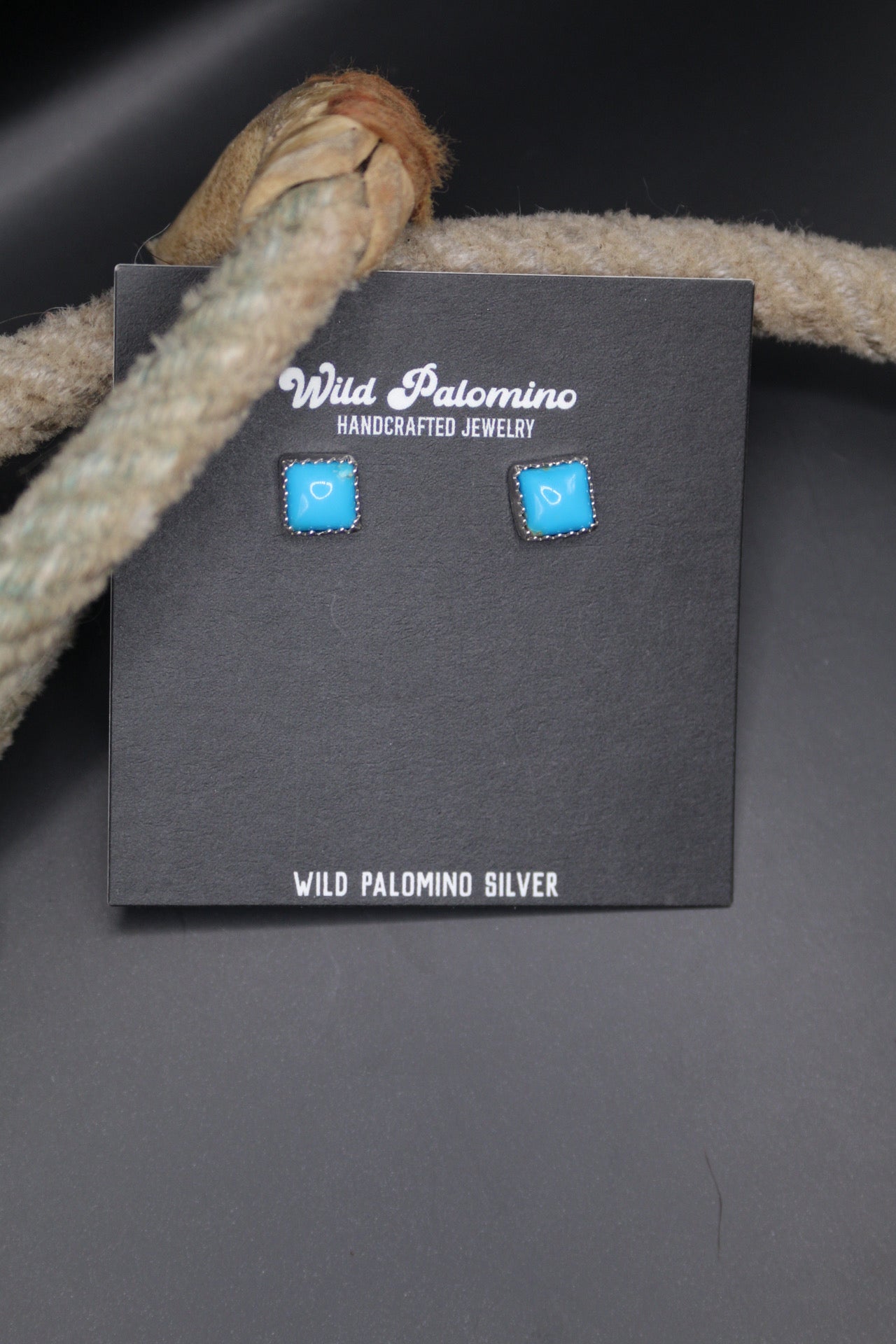 Kingman square studs