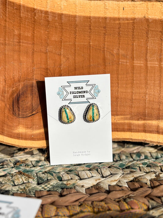 Royston Ribbon Studs