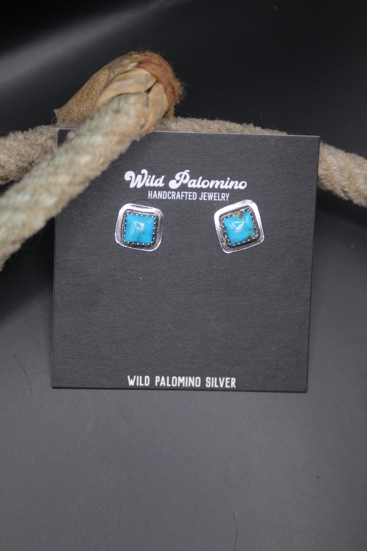 Kingman square studs